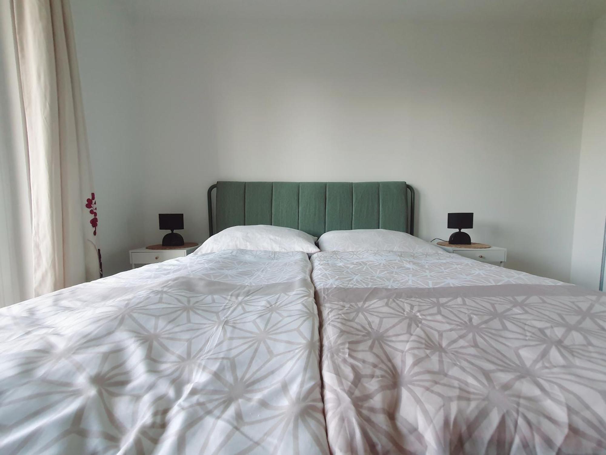 Near Lake One Bedroom Cute Apartment Вена Экстерьер фото