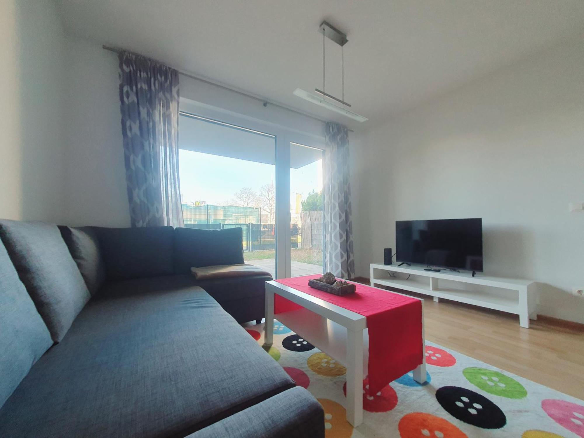 Near Lake One Bedroom Cute Apartment Вена Экстерьер фото